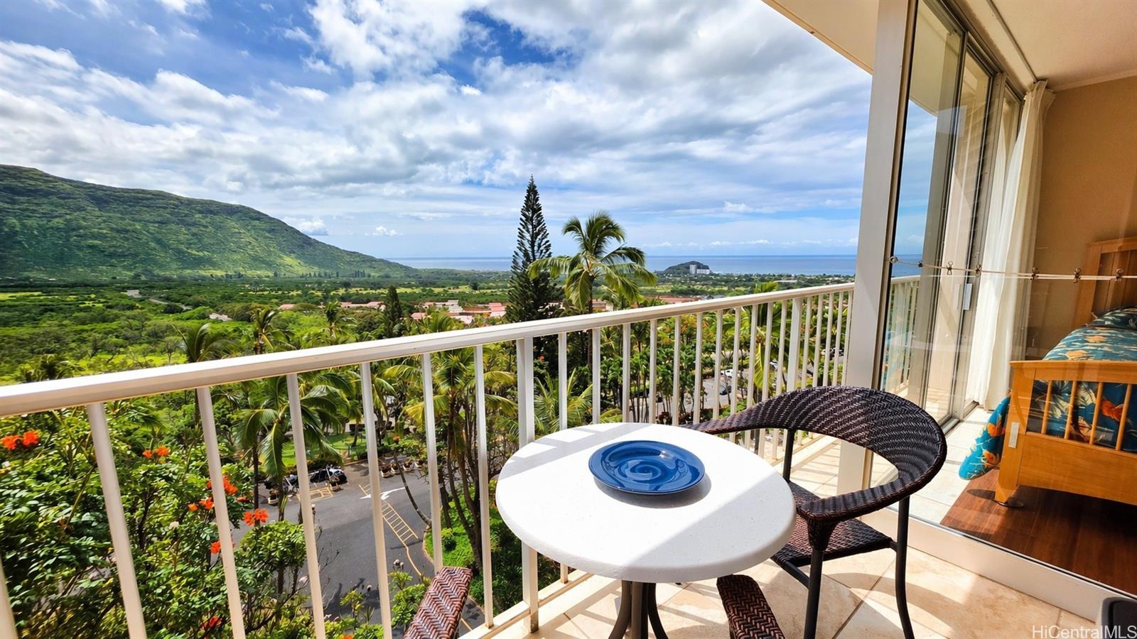Makaha Valley Towers condo # F524, Waianae, Hawaii - photo 13 of 19