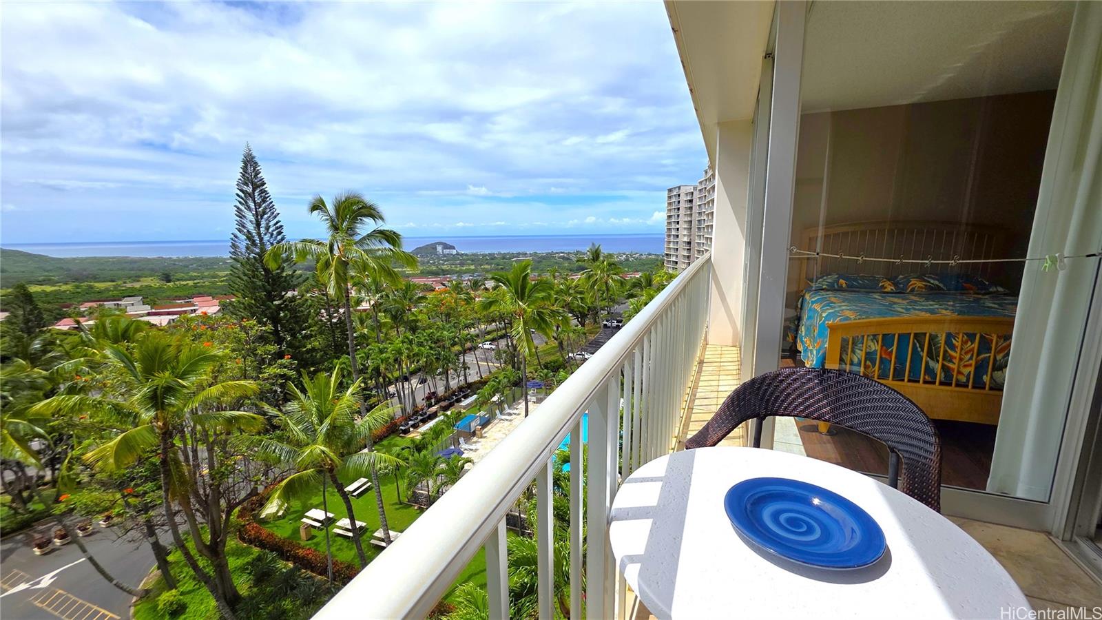 Makaha Valley Towers condo # F524, Waianae, Hawaii - photo 14 of 19