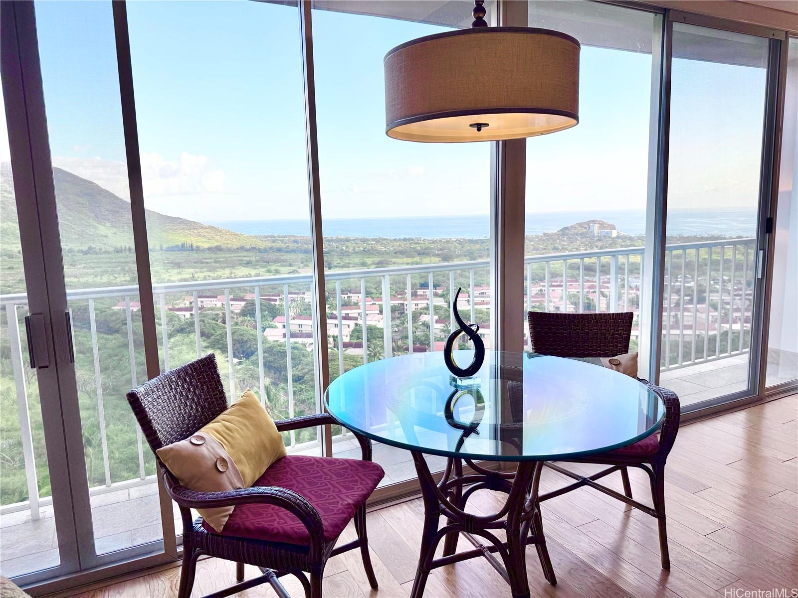 Makaha Valley Towers condo # G1125, Waianae, Hawaii - photo 11 of 21