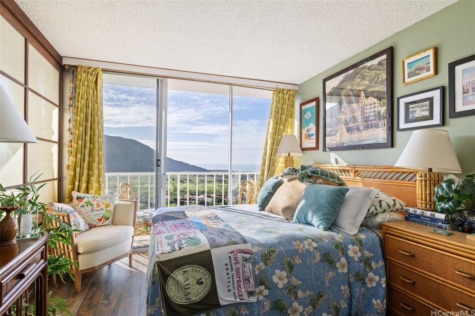 Makaha Valley Towers condo # G1127, Waianae, Hawaii - photo 6 of 15