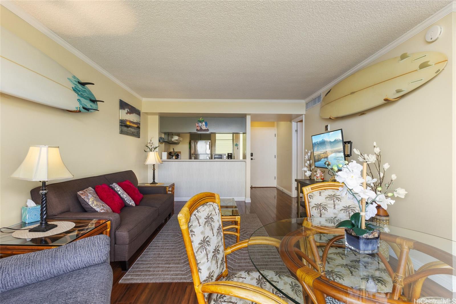 Makaha Valley Towers condo # G1626, Waianae, Hawaii - photo 3 of 18