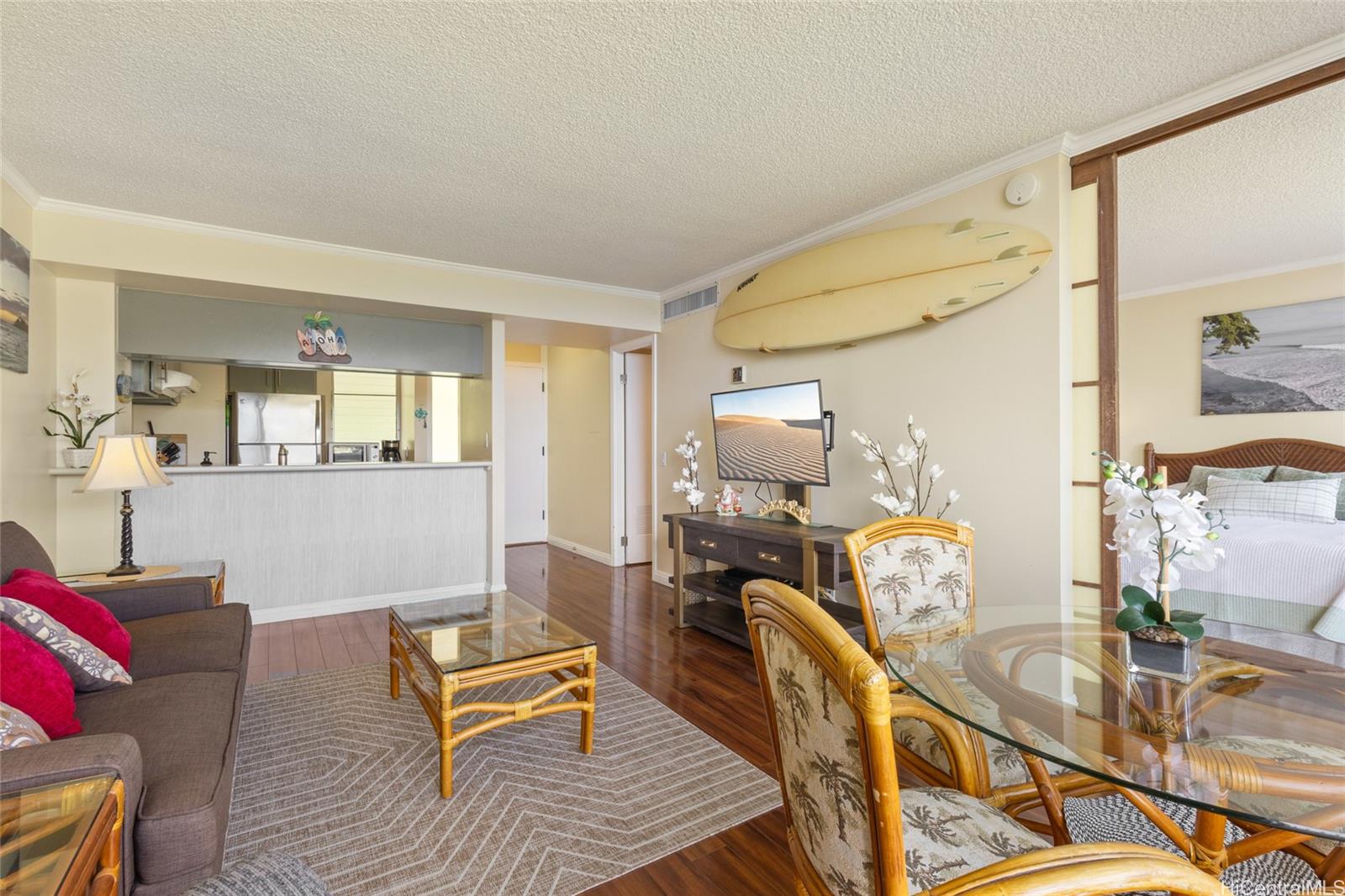 Makaha Valley Towers condo # G1626, Waianae, Hawaii - photo 4 of 18