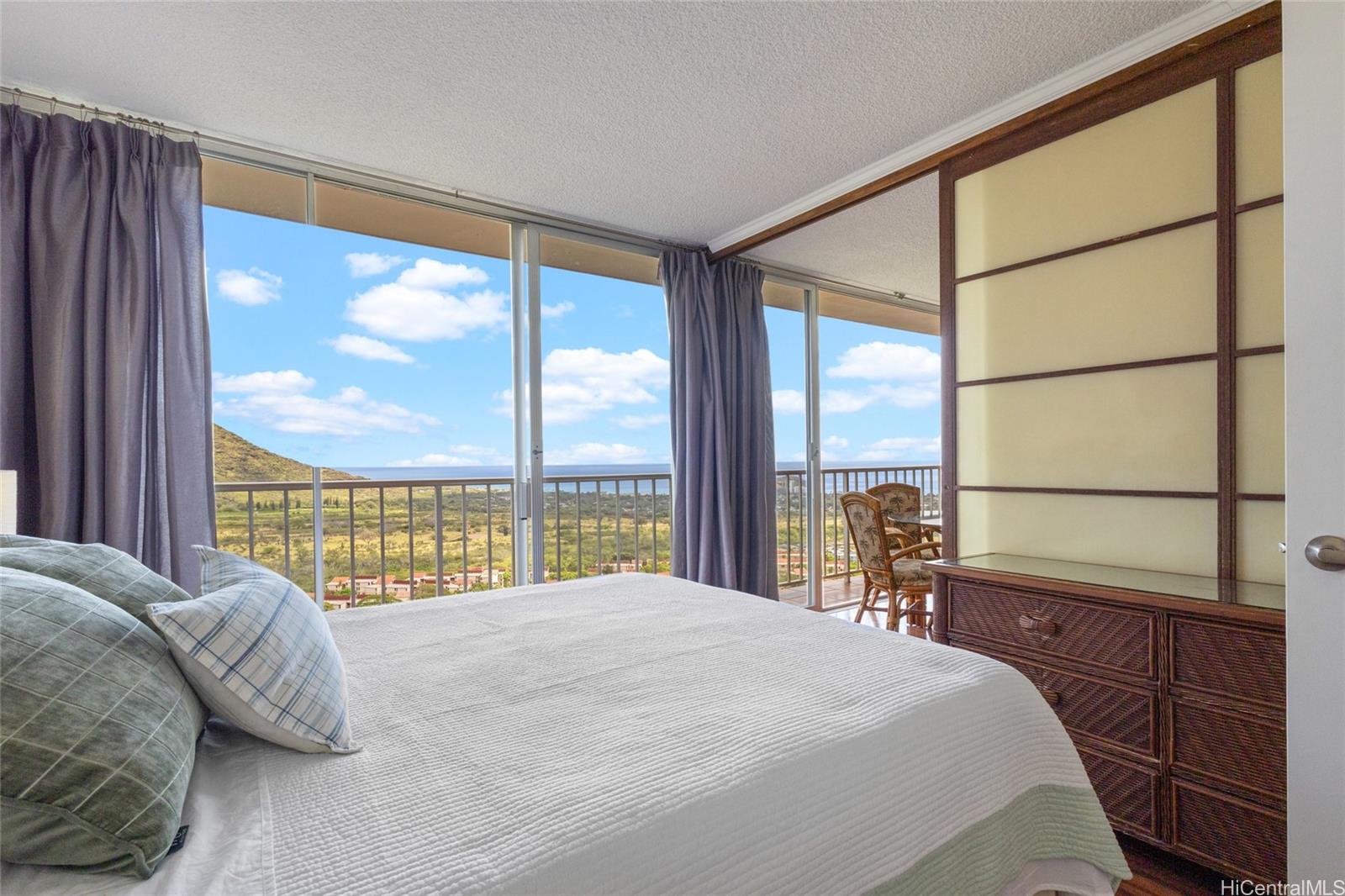 Makaha Valley Towers condo # G1626, Waianae, Hawaii - photo 7 of 18