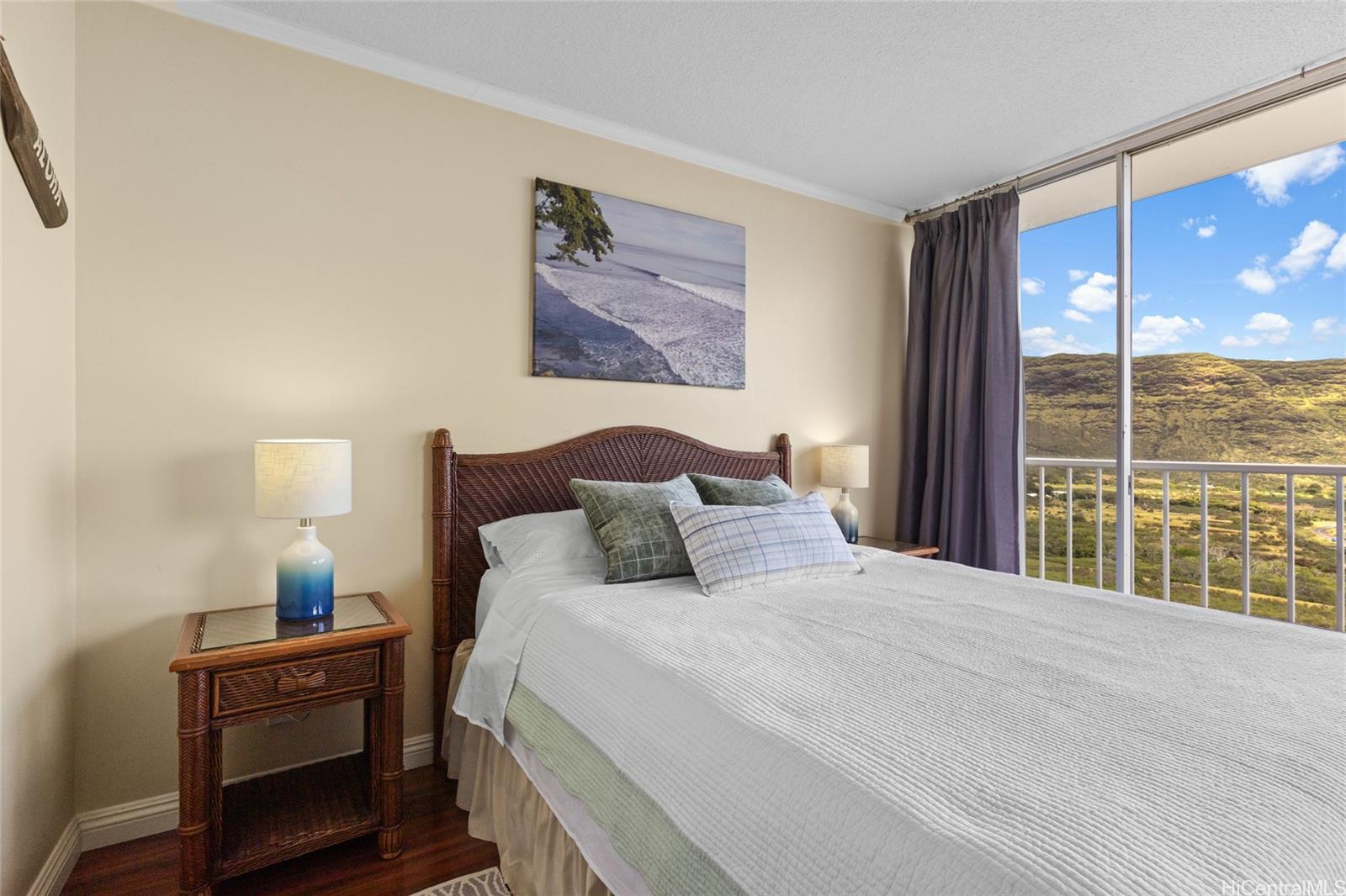 Makaha Valley Towers condo # G1626, Waianae, Hawaii - photo 9 of 18