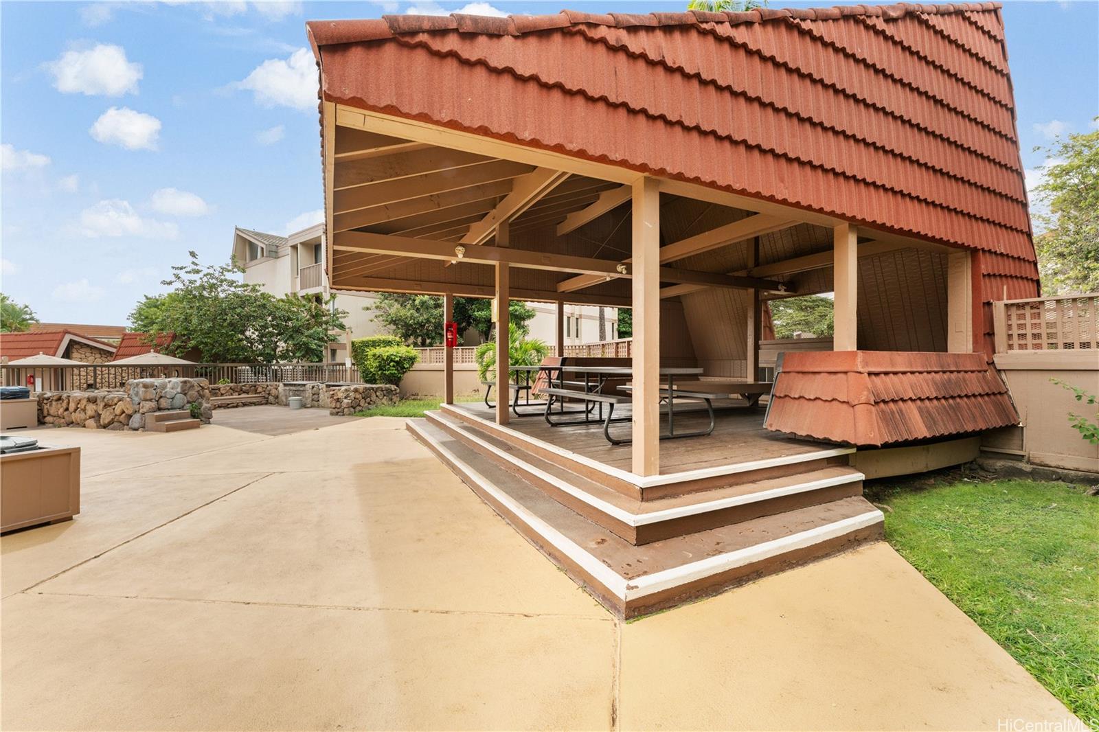 Makaha Valley Pltn condo # 11/44B, Waianae, Hawaii - photo 9 of 11