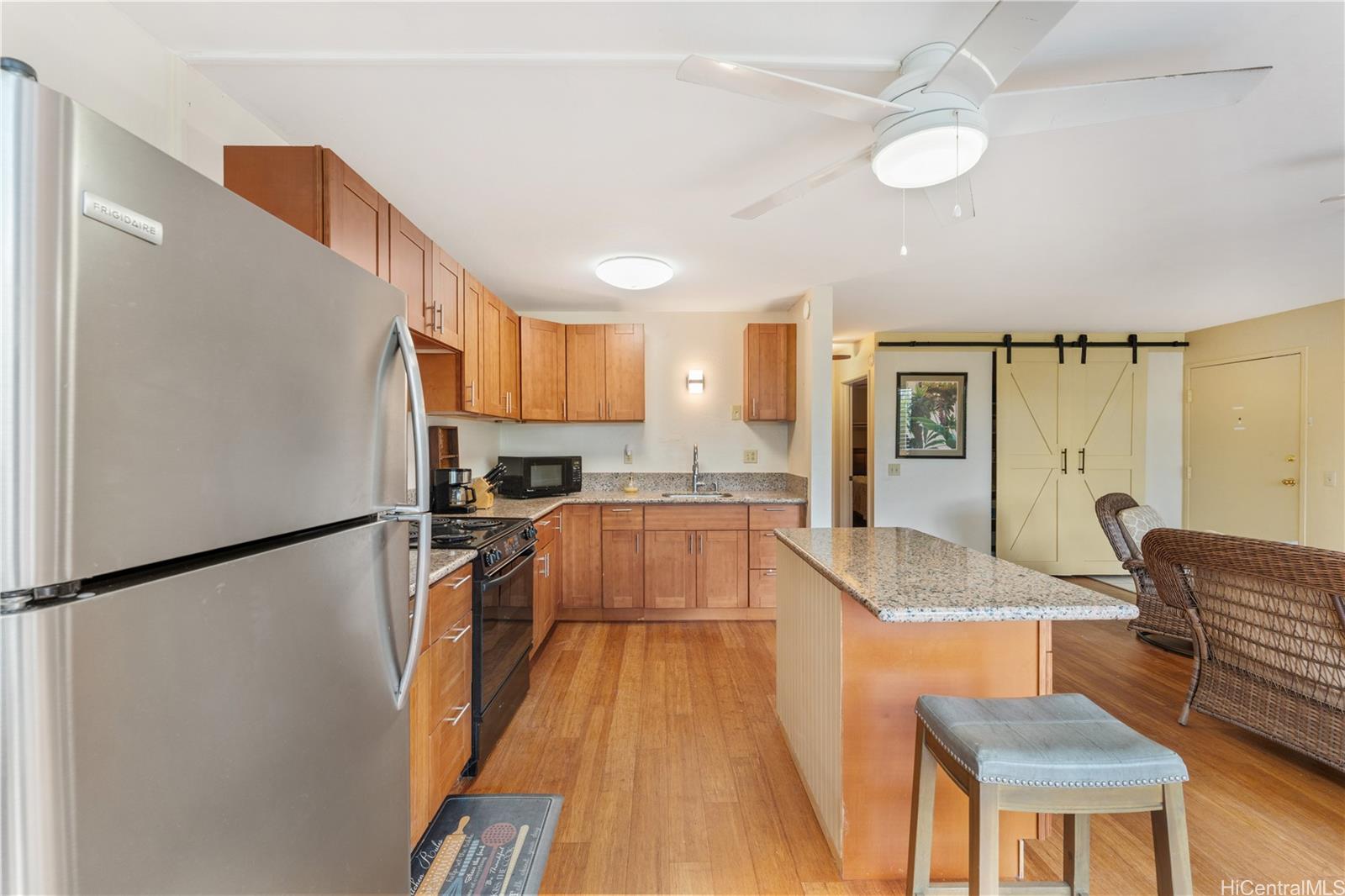Makaha Valley Pltn condo # 11/44B, Waianae, Hawaii - photo 3 of 11