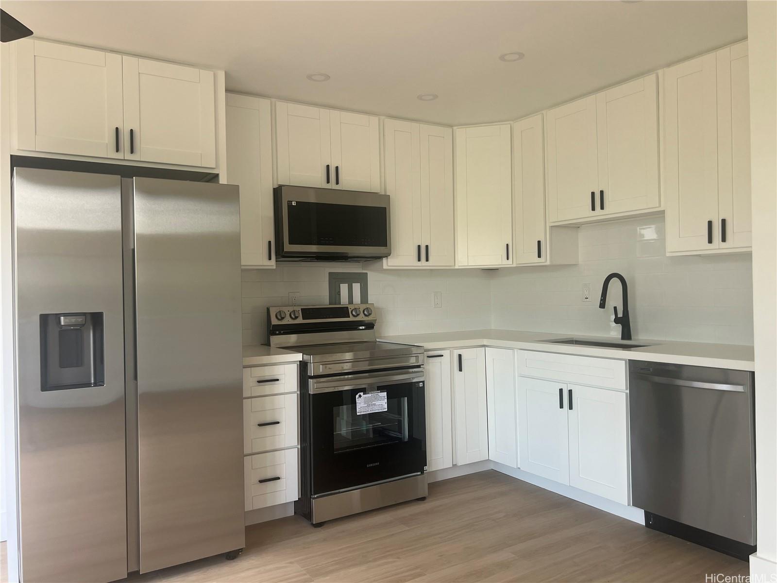 Makaha Valley Pltn condo # 36B, Waianae, Hawaii - photo 3 of 12