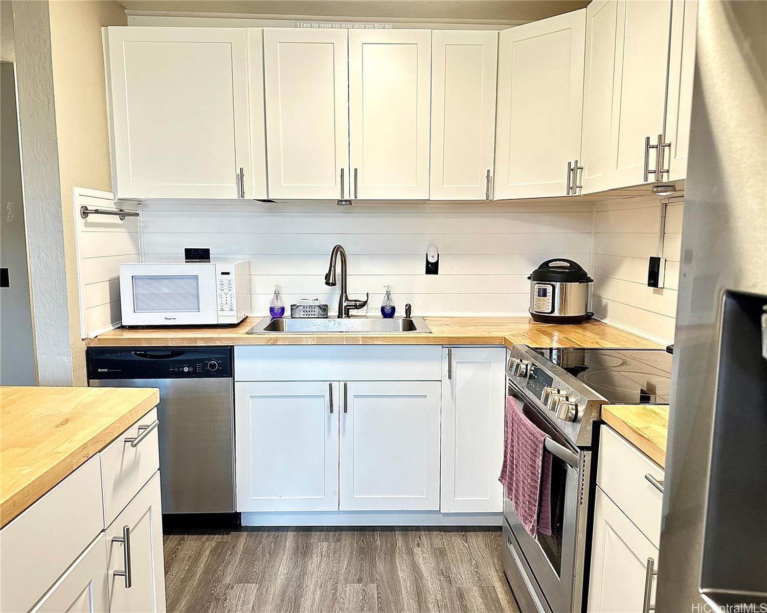 Makaha Valley Pltn condo # 45A, Waianae, Hawaii - photo 3 of 14