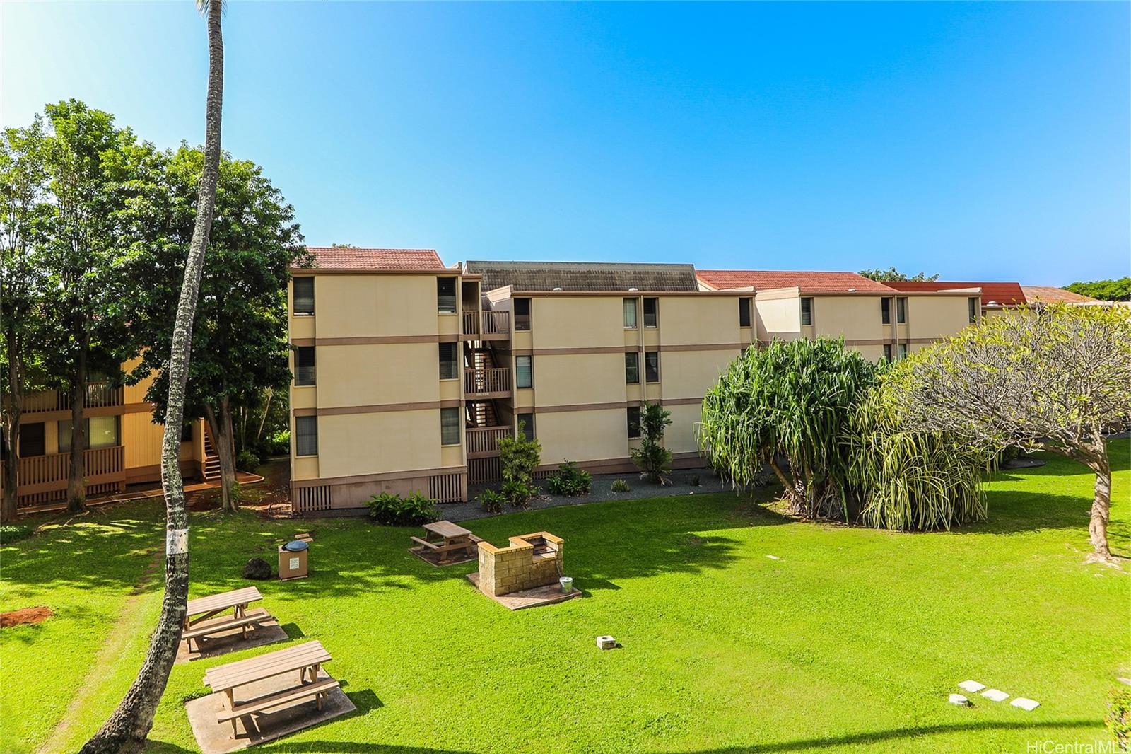 Makaha Valley Pltn condo # 67B, Waianae, Hawaii - photo 4 of 25