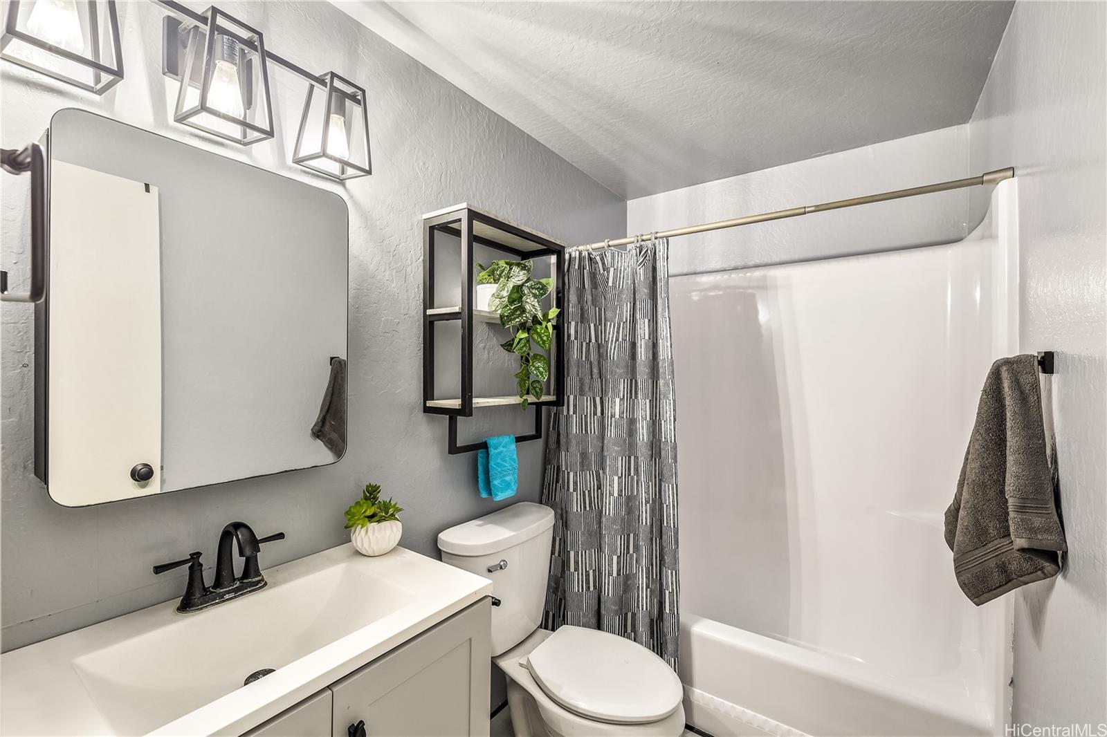 Makaha Valley Pltn condo # 72C, Waianae, Hawaii - photo 14 of 25