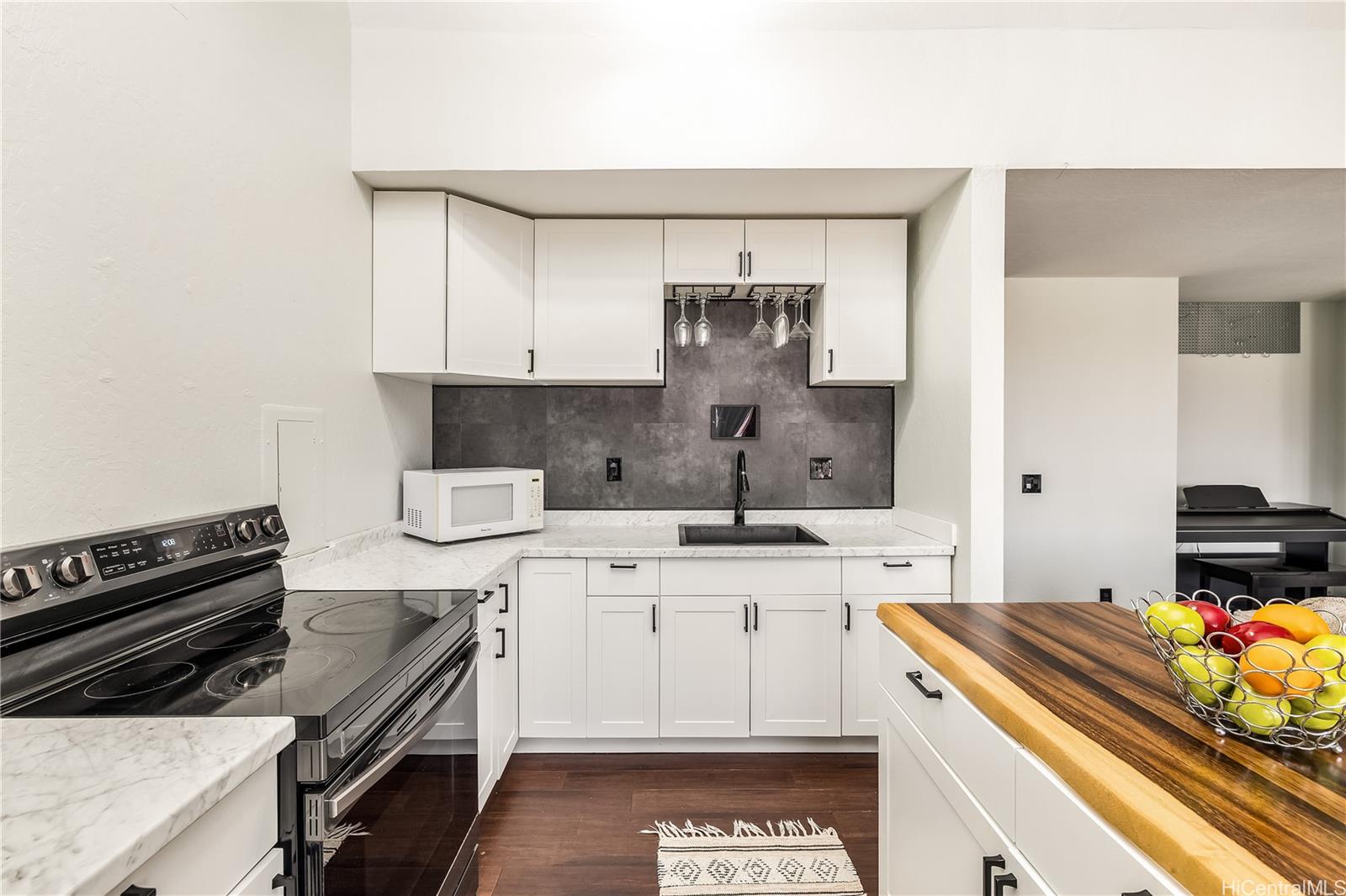 Makaha Valley Pltn condo # 72C, Waianae, Hawaii - photo 10 of 25