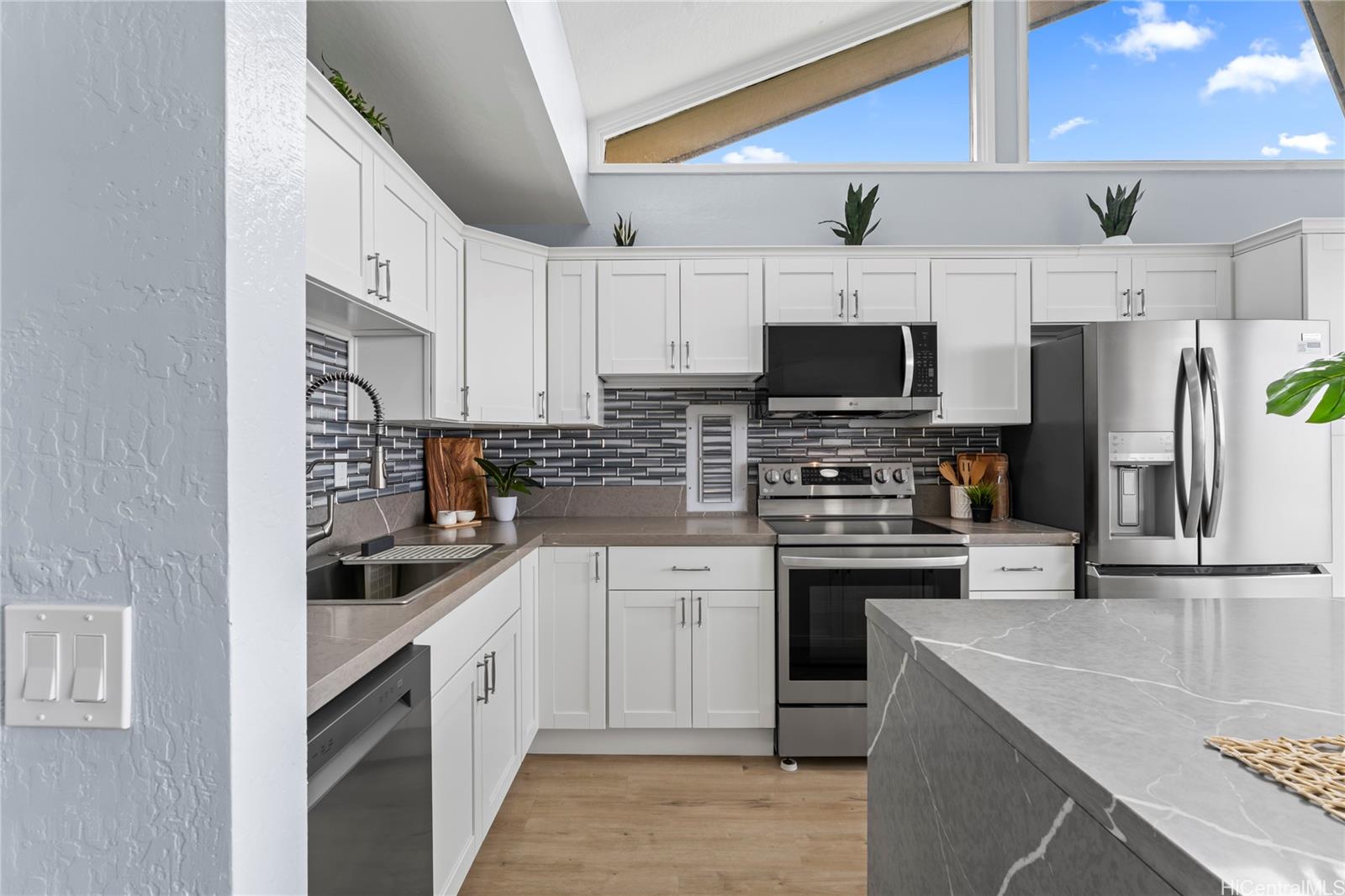 Makaha Valley Pltn condo # 18C, Waianae, Hawaii - photo 15 of 25