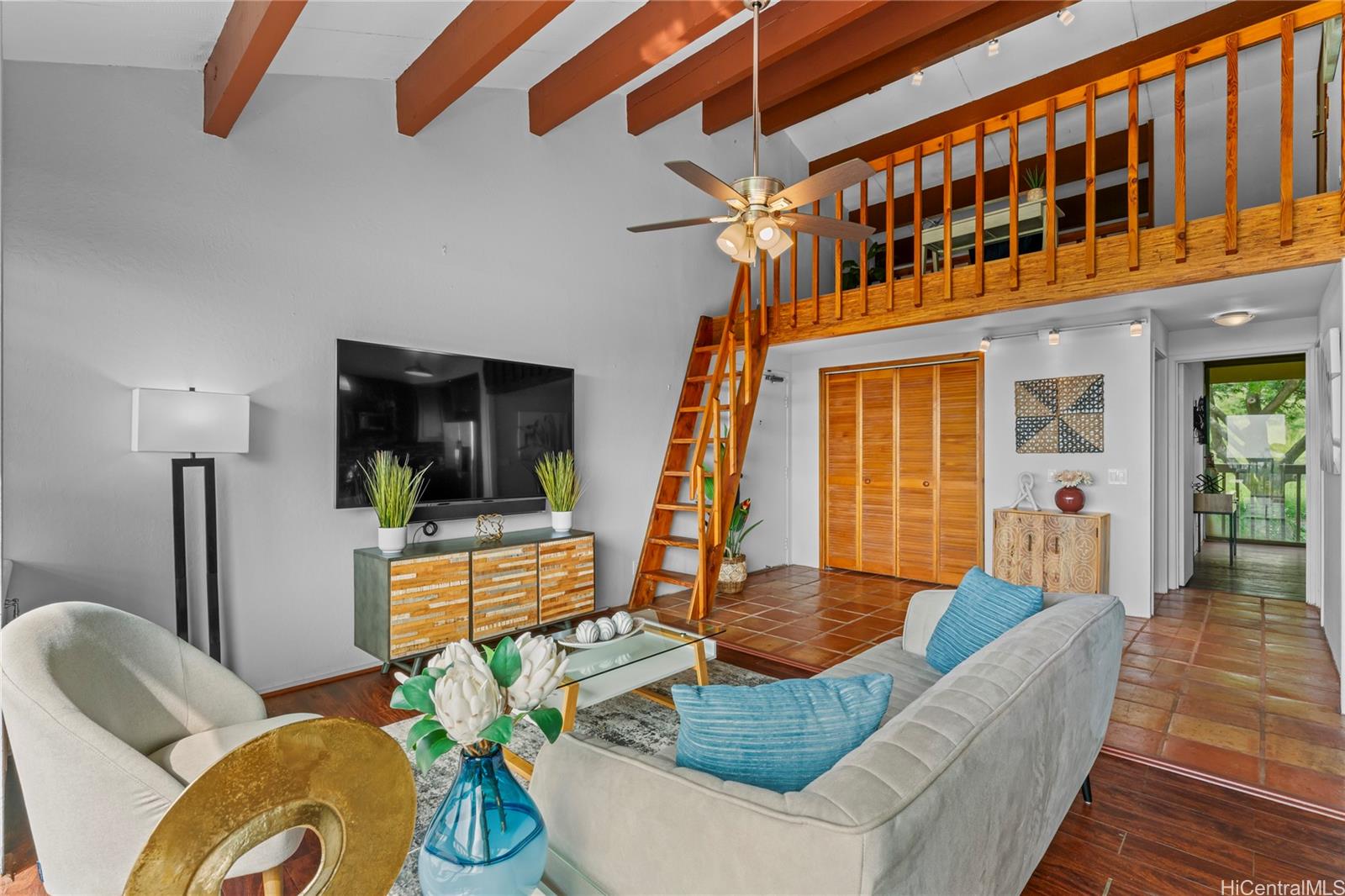 Makaha Valley Pltn condo # 2B, Waianae, Hawaii - photo 3 of 25