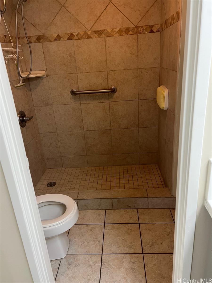 Makaha Valley Towers condo # 432, Waianae, Hawaii - photo 2 of 13