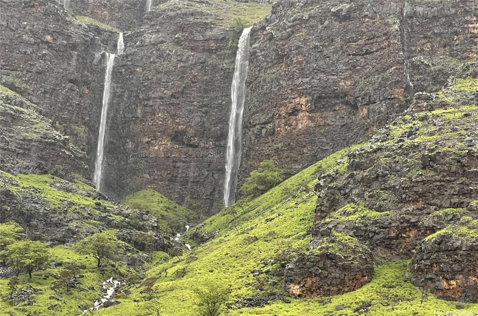 Makaha Valley Towers condo # 434, Waianae, Hawaii - photo 12 of 14