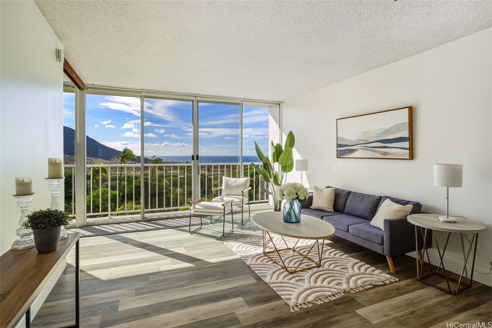 Makaha Valley Towers condo # 434, Waianae, Hawaii - photo 4 of 12