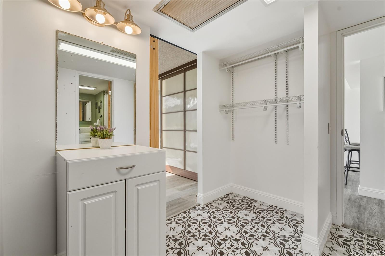 Makaha Valley Towers condo # 434, Waianae, Hawaii - photo 8 of 14