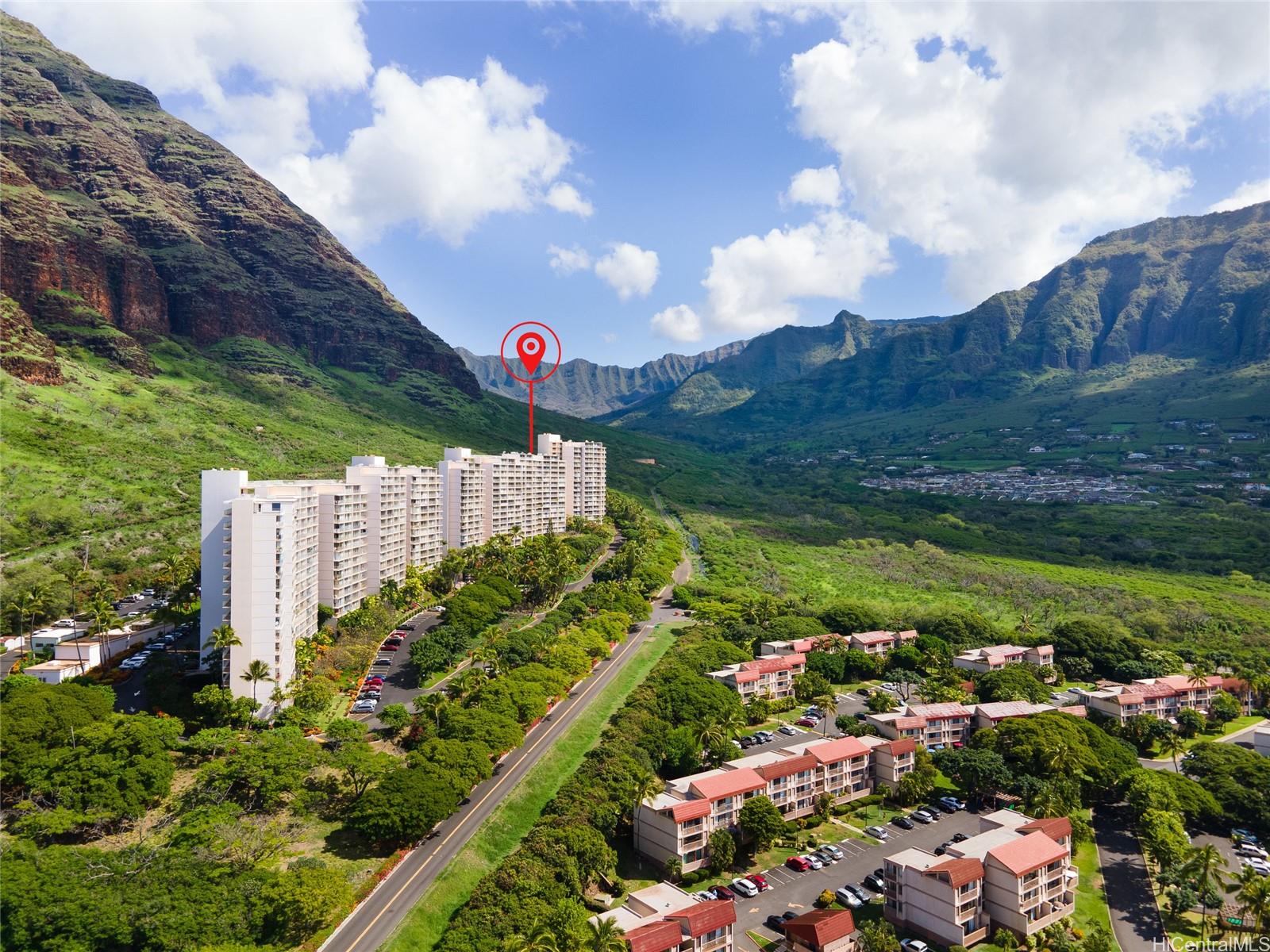 Makaha Valley Towers condo # J1034, Waianae, Hawaii - photo 2 of 24