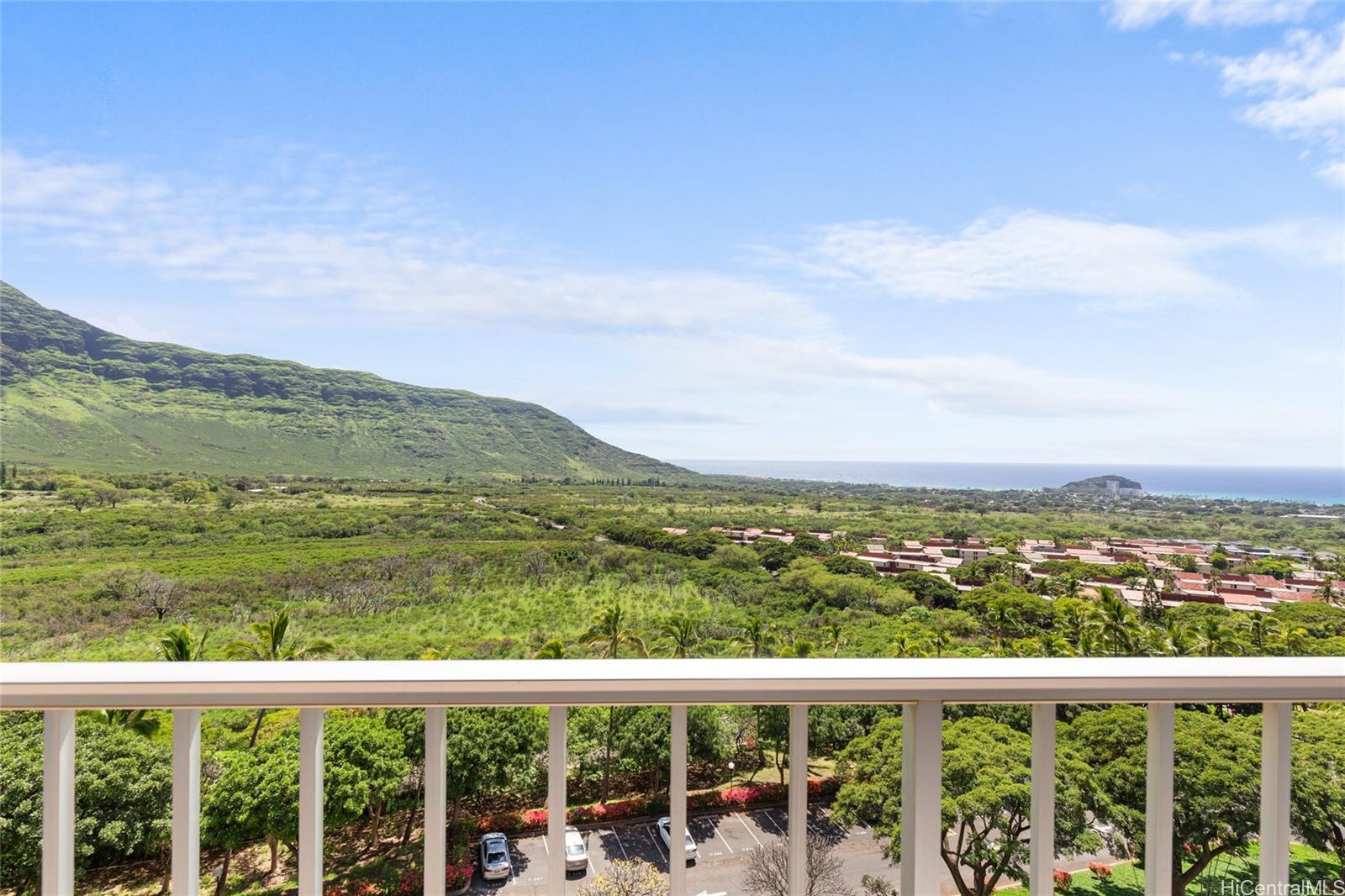 Makaha Valley Towers condo # J1034, Waianae, Hawaii - photo 11 of 24