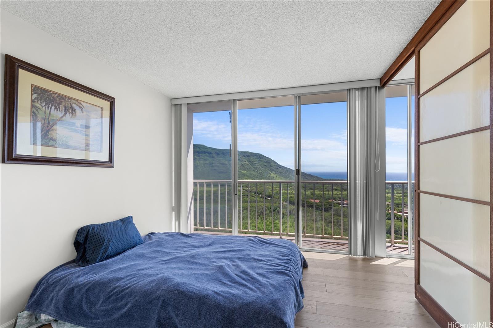 Makaha Valley Towers condo # J1034, Waianae, Hawaii - photo 14 of 24