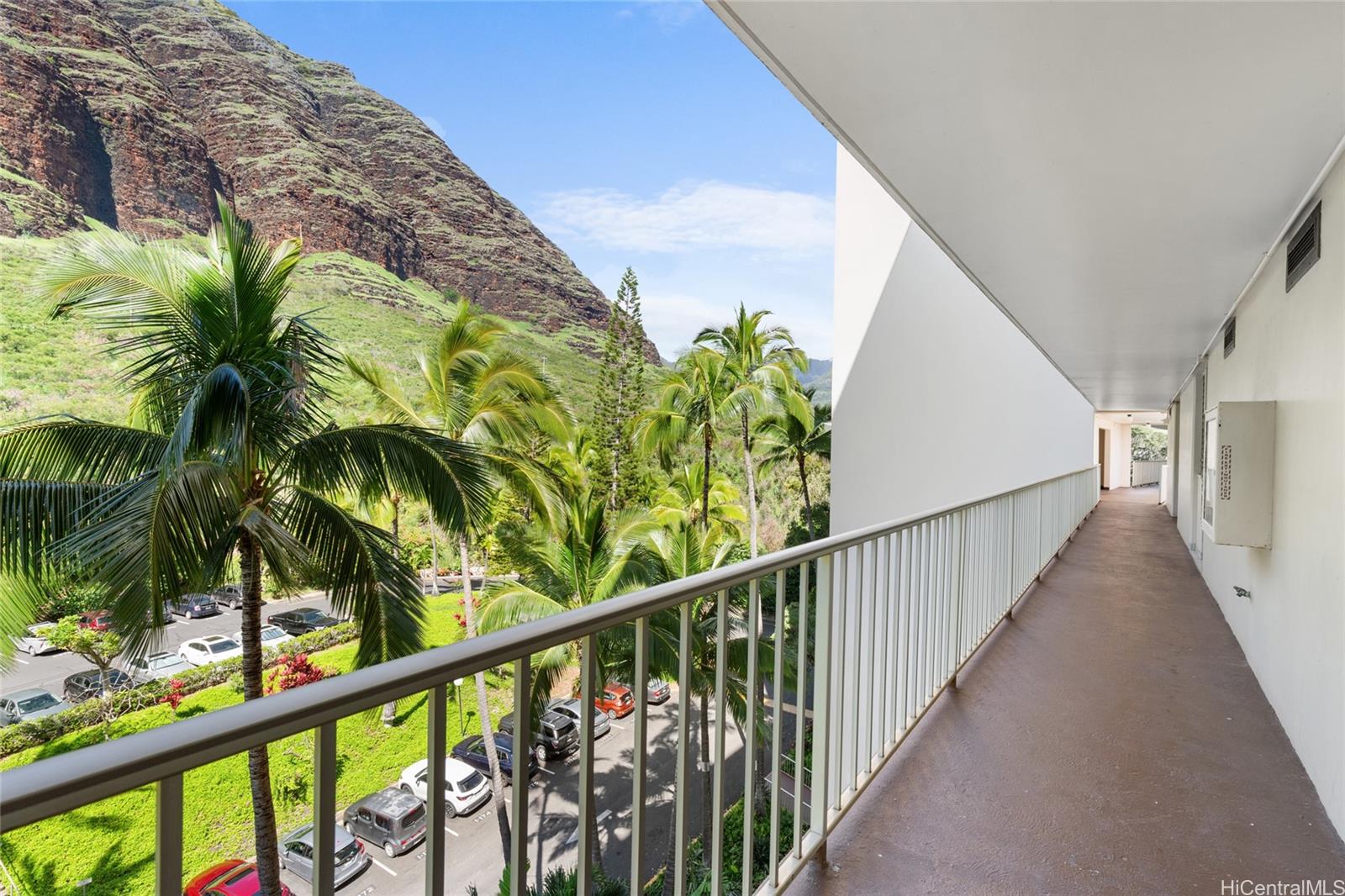 Makaha Valley Towers condo # J1034, Waianae, Hawaii - photo 20 of 24