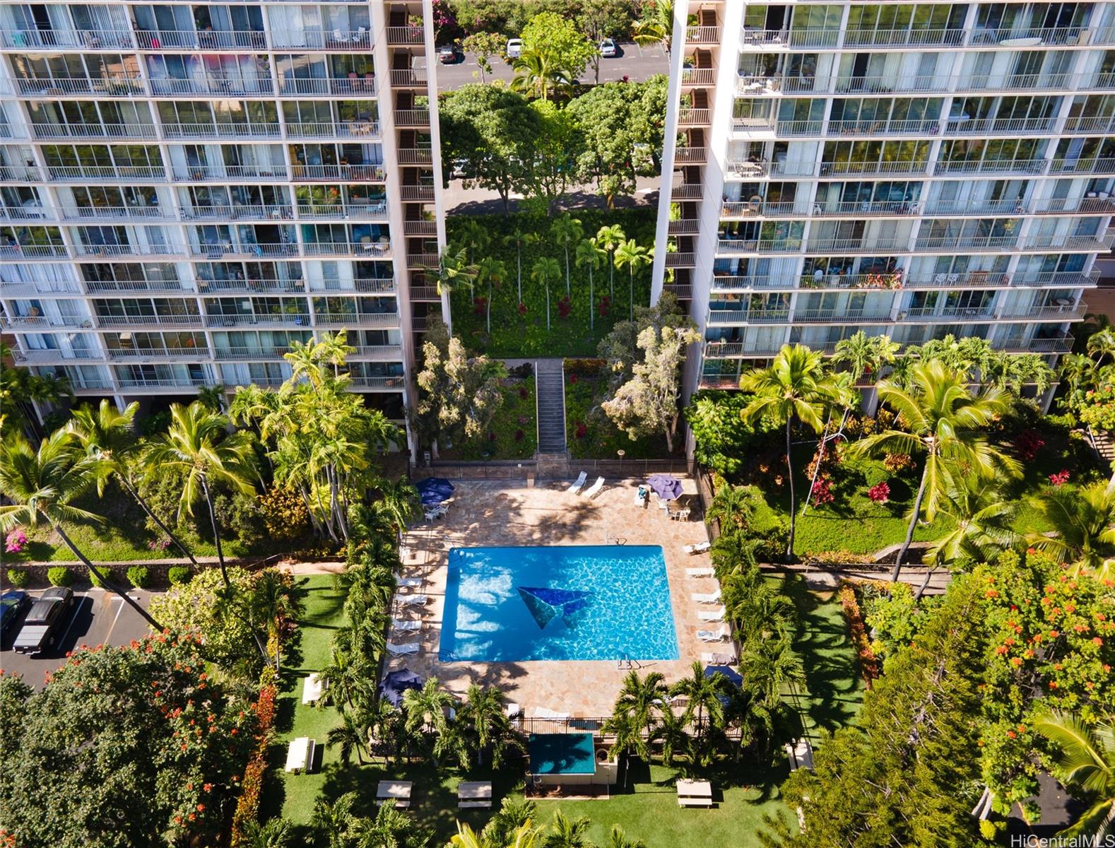 Makaha Valley Towers condo # J1034, Waianae, Hawaii - photo 22 of 24