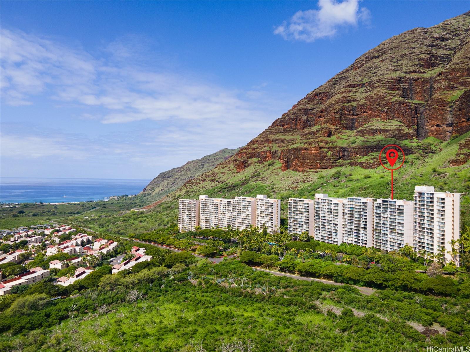 Makaha Valley Towers condo # J1034, Waianae, Hawaii - photo 4 of 24