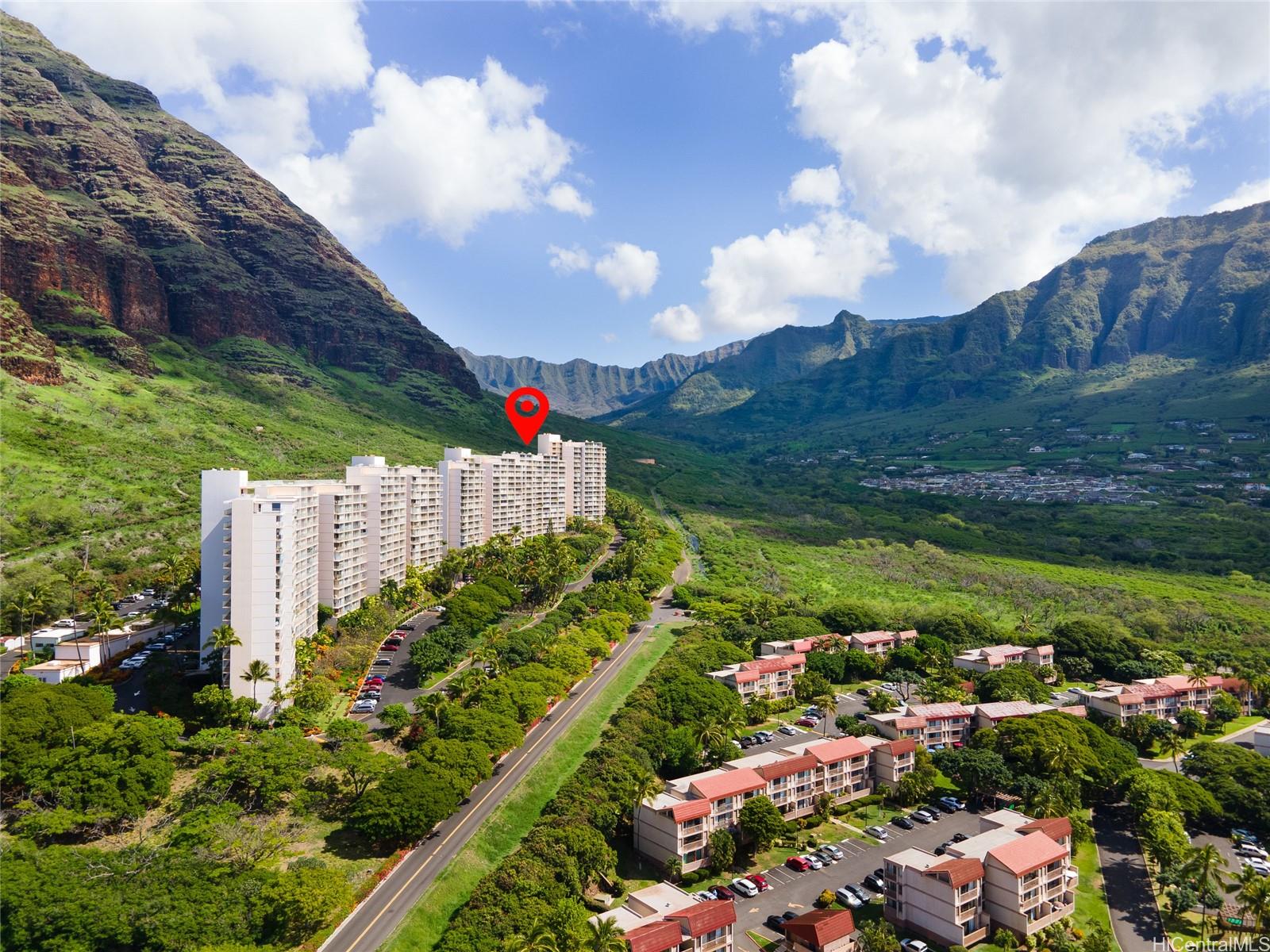 Makaha Valley Towers condo # J1034, Waianae, Hawaii - photo 2 of 25
