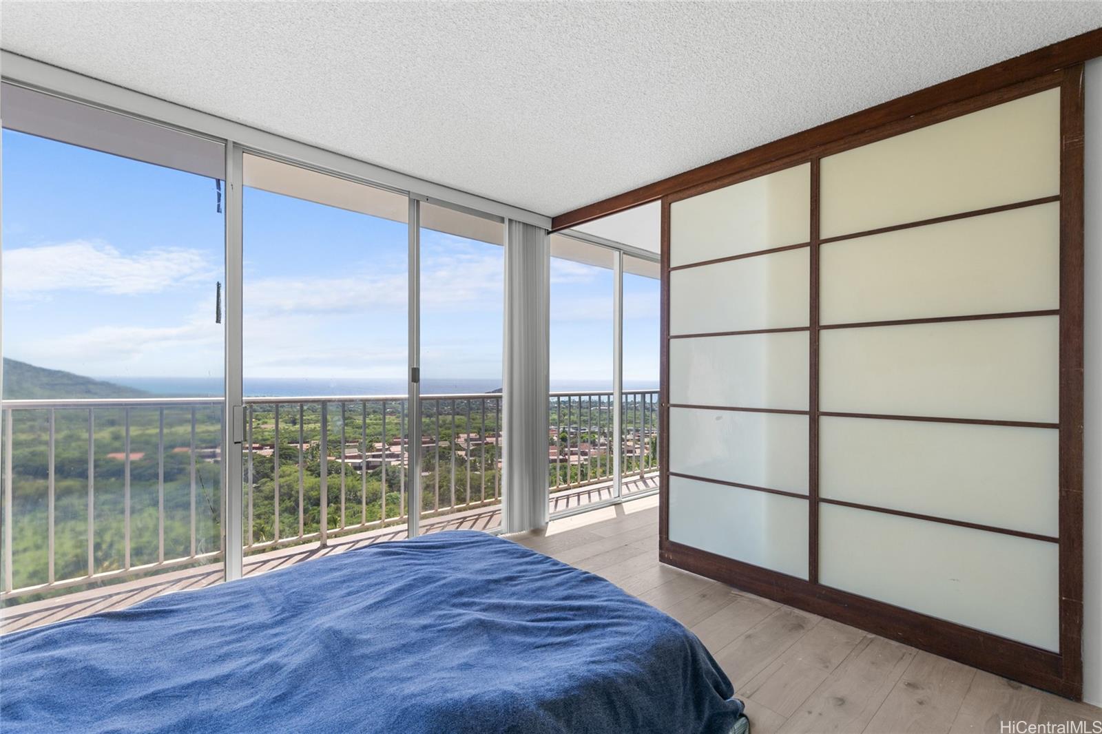 Makaha Valley Towers condo # J1034, Waianae, Hawaii - photo 15 of 25