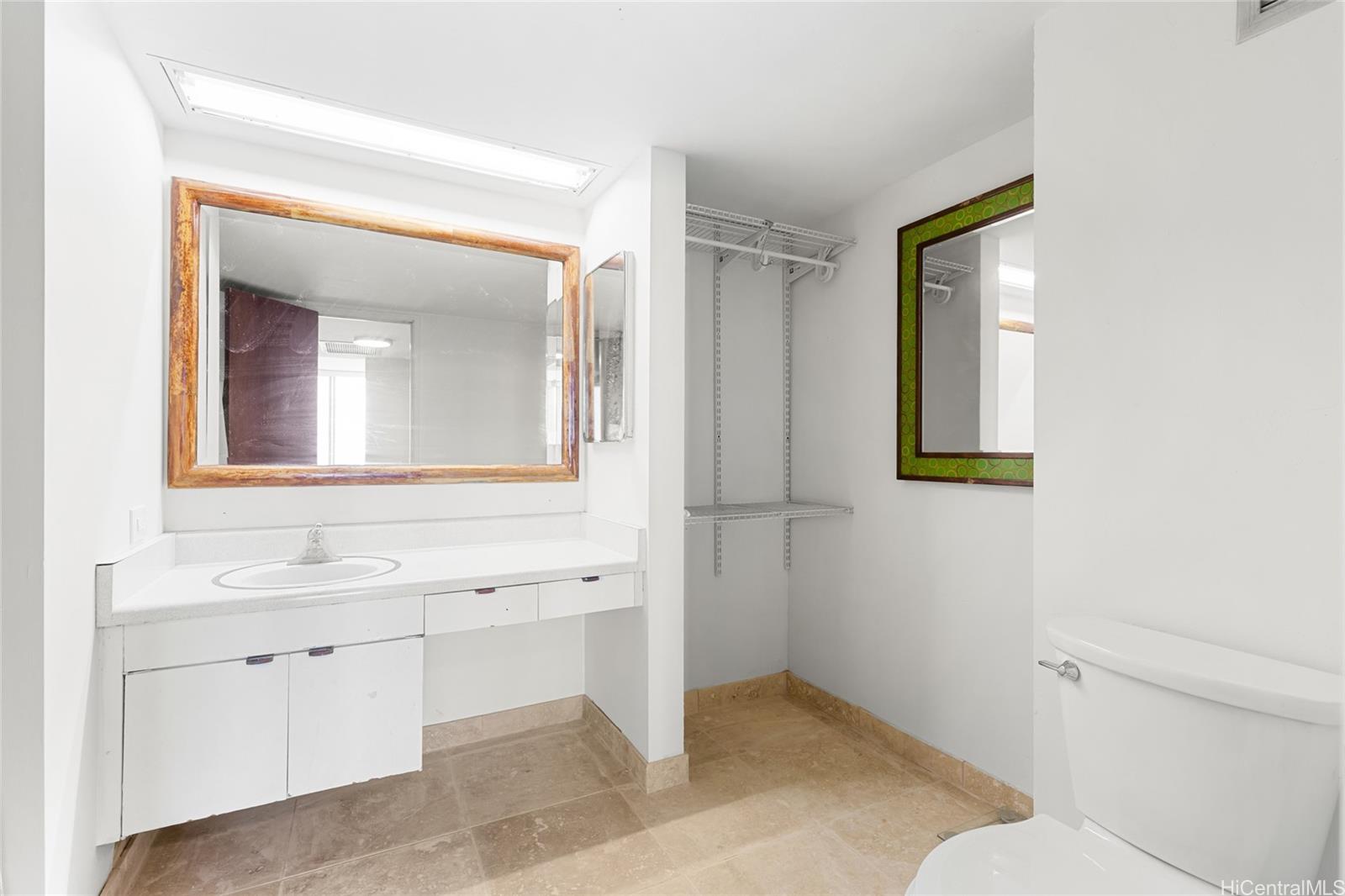 Makaha Valley Towers condo # J1034, Waianae, Hawaii - photo 18 of 25