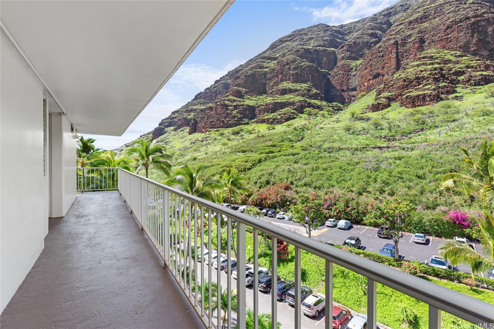Makaha Valley Towers condo # J1034, Waianae, Hawaii - photo 19 of 25