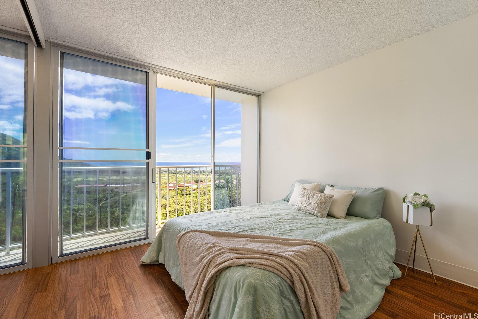 Makaha Valley Towers condo # J633, Waianae, Hawaii - photo 11 of 25