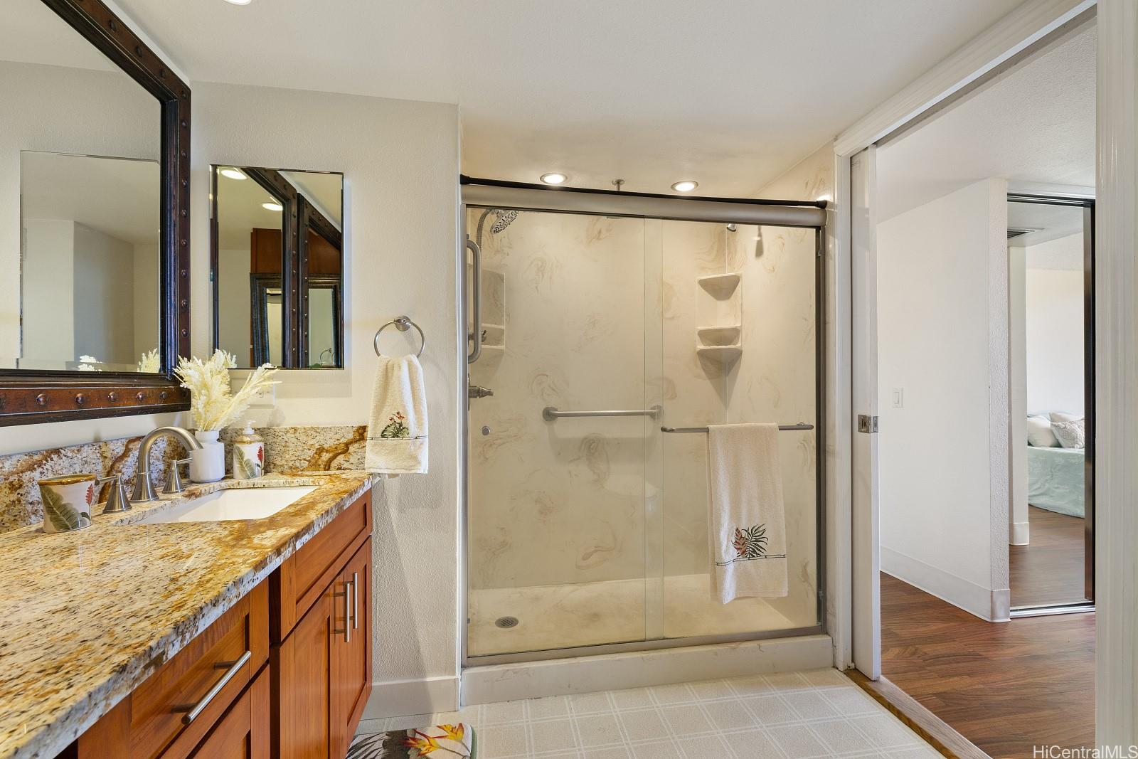 Makaha Valley Towers condo # J633, Waianae, Hawaii - photo 14 of 25