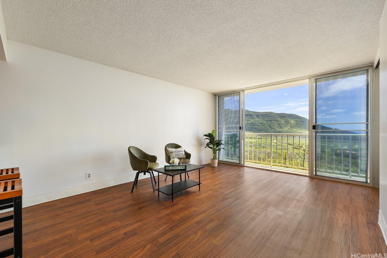 Makaha Valley Towers condo # J633, Waianae, Hawaii - photo 5 of 25