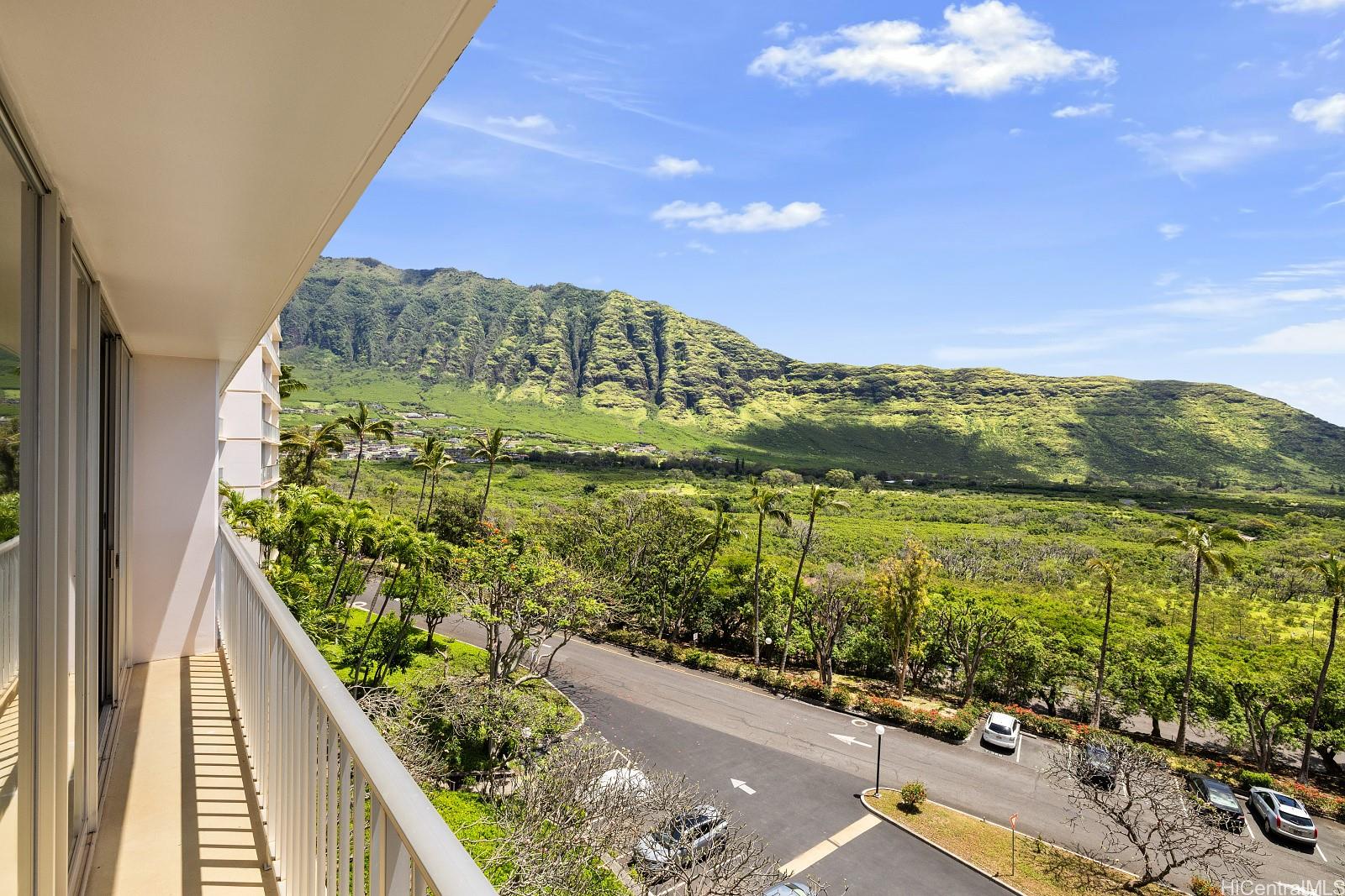 Makaha Valley Towers condo # J633, Waianae, Hawaii - photo 7 of 25
