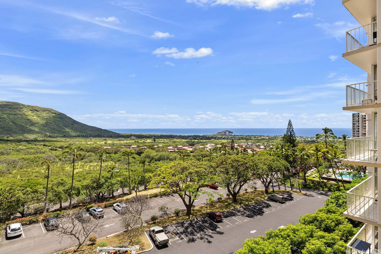 Makaha Valley Towers condo # J633, Waianae, Hawaii - photo 8 of 25