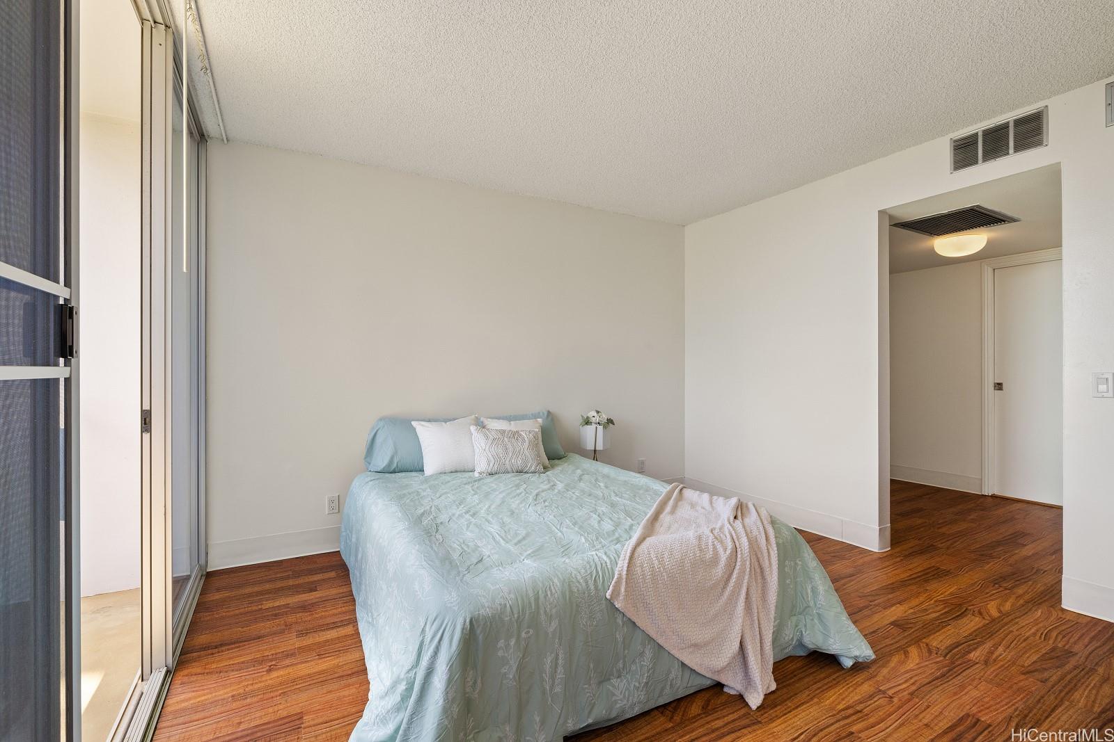 Makaha Valley Towers condo # J633, Waianae, Hawaii - photo 10 of 25