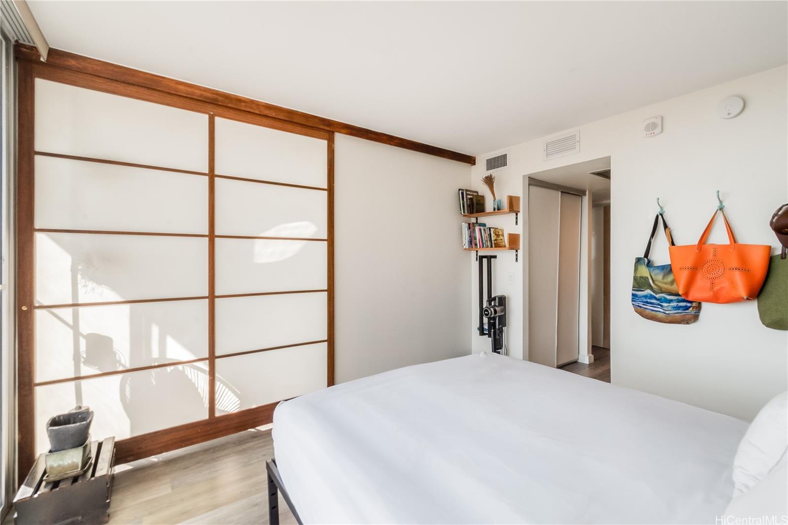 Makaha Valley Towers condo # J634, Waianae, Hawaii - photo 14 of 20