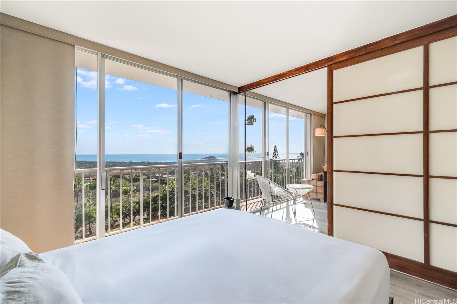 Makaha Valley Towers condo # J634, Waianae, Hawaii - photo 15 of 20