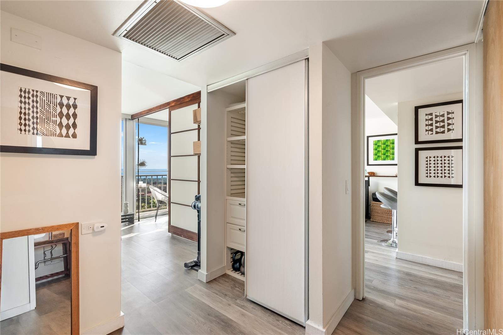 Makaha Valley Towers condo # J634, Waianae, Hawaii - photo 17 of 20