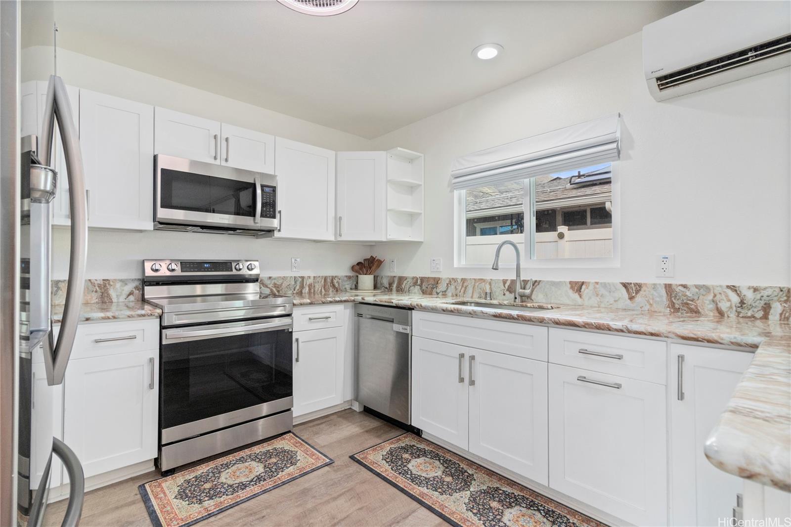 84-792  Lahaina Street Makaha, Leeward home - photo 6 of 15