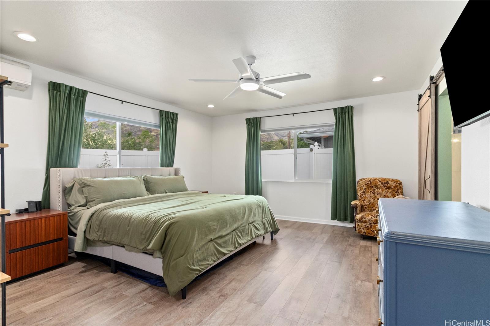 84-792  Lahaina Street Makaha, Leeward home - photo 10 of 15