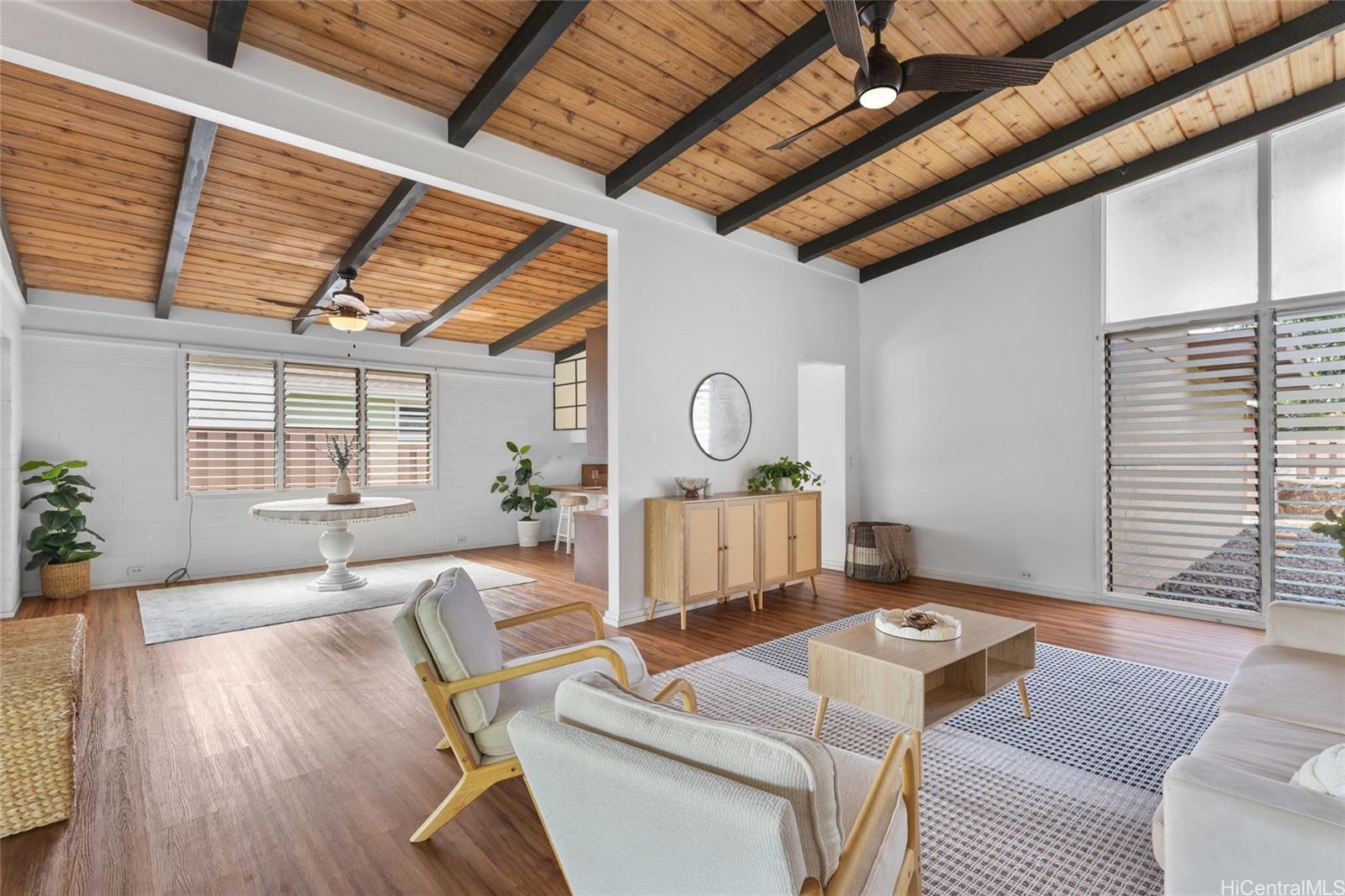 84-824  Fricke Street Makaha, Leeward home - photo 2 of 20