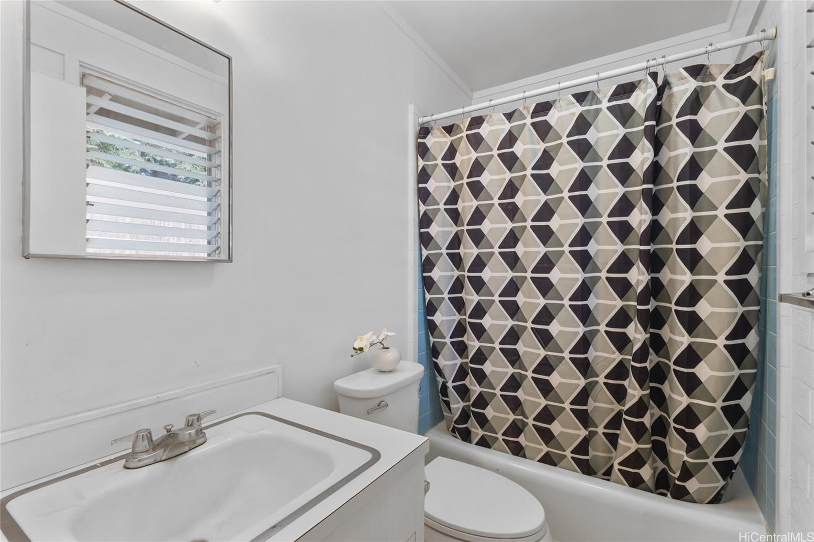 84-824  Fricke Street Makaha, Leeward home - photo 15 of 20