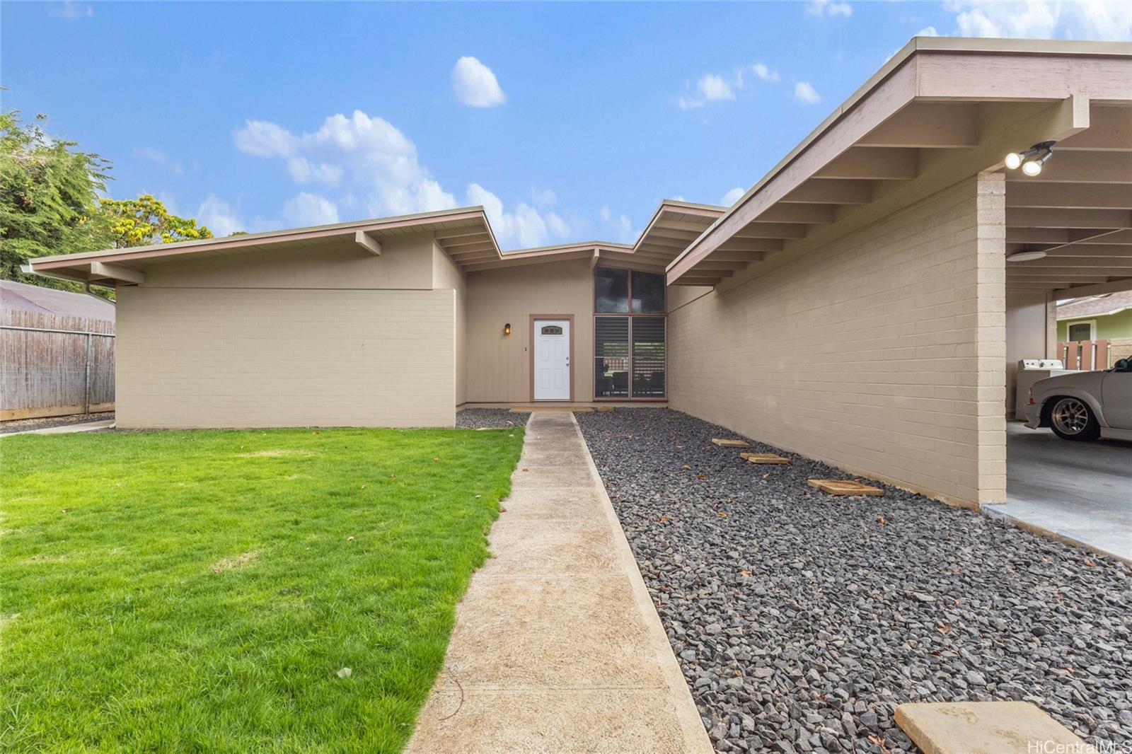 84-824  Fricke Street Makaha, Leeward home - photo 19 of 20