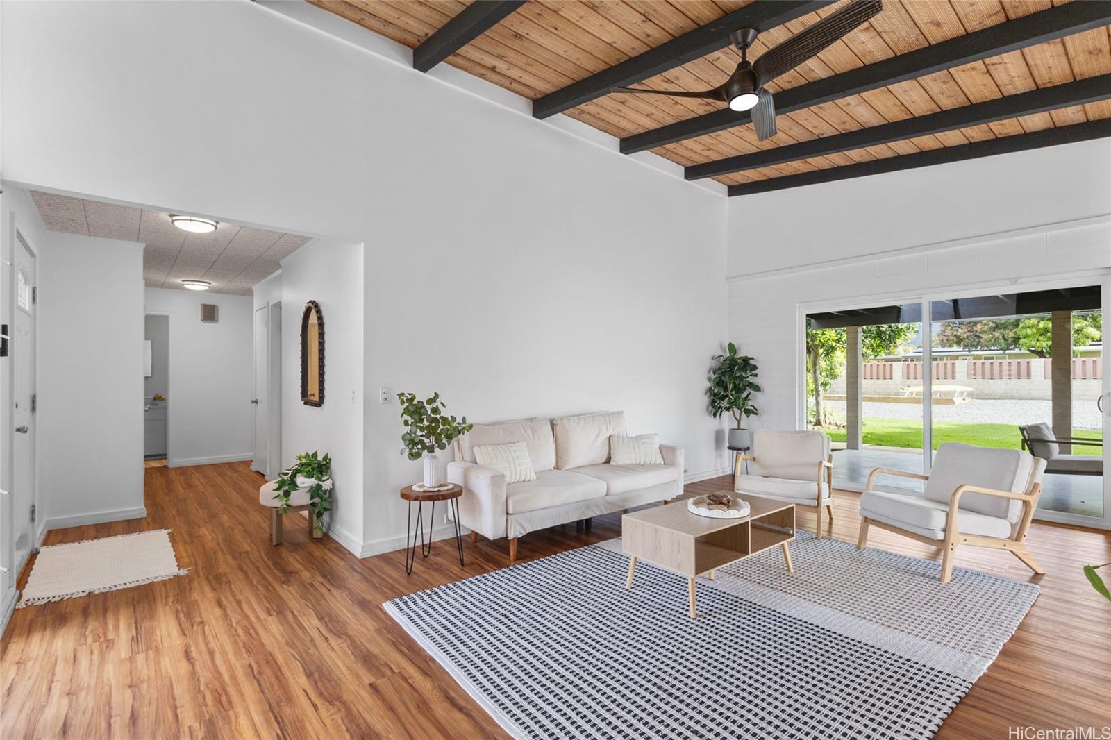 84-824  Fricke Street Makaha, Leeward home - photo 4 of 20