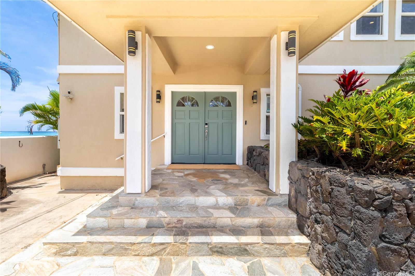 84-853  Moua Street Makaha, Leeward home - photo 3 of 25