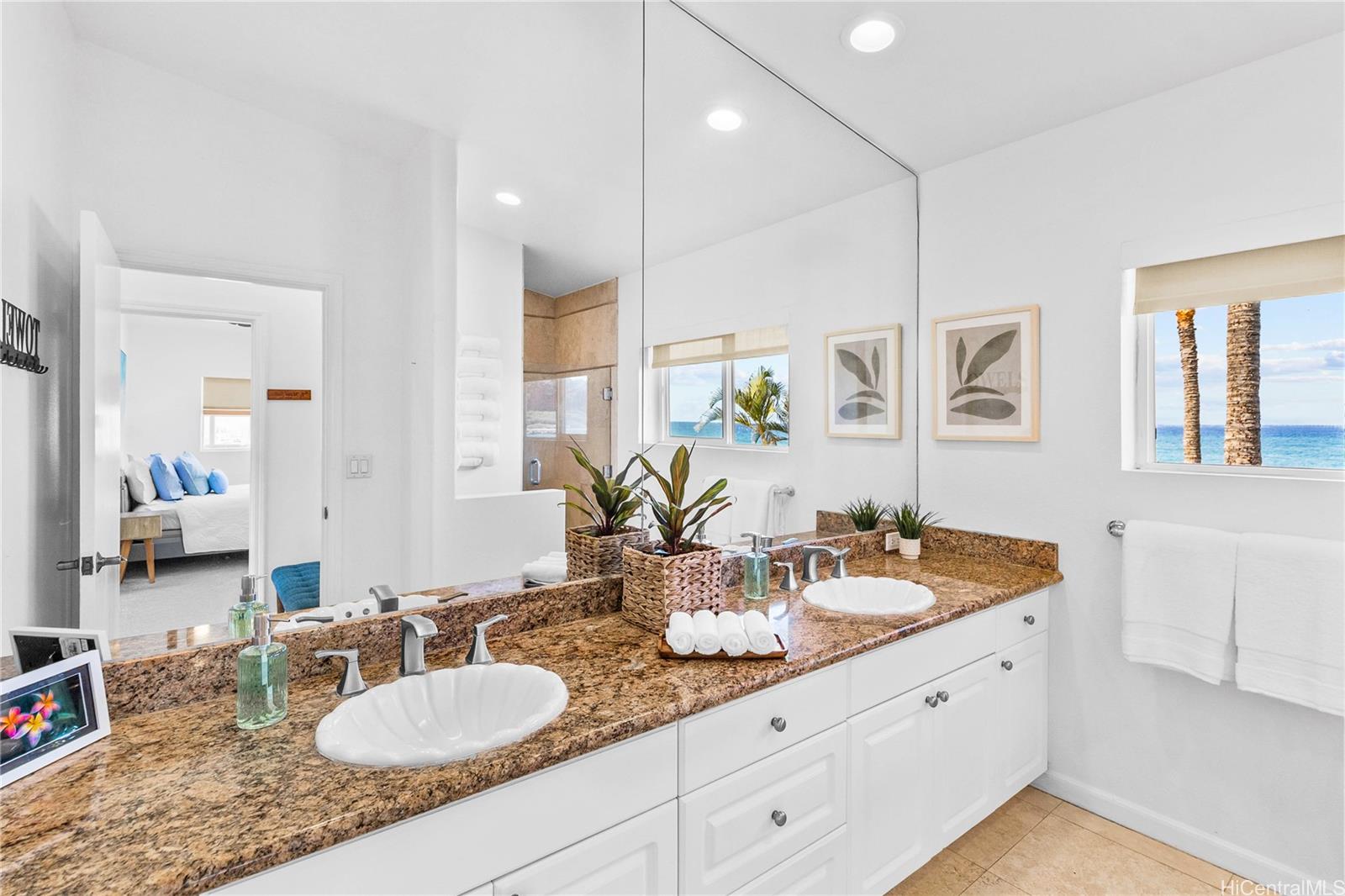 84-853  Moua Street Makaha, Leeward home - photo 10 of 25