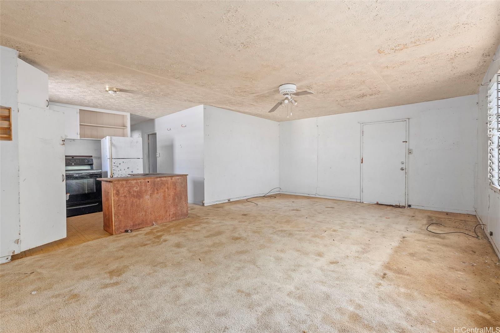 84-856  Lahaina Street Makaha, Leeward home - photo 5 of 16