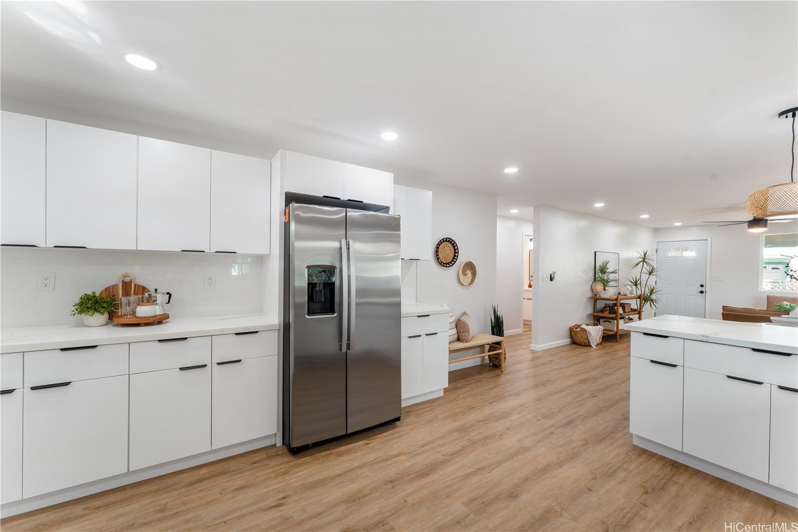 84-859  Hana Street Makaha, Leeward home - photo 2 of 24